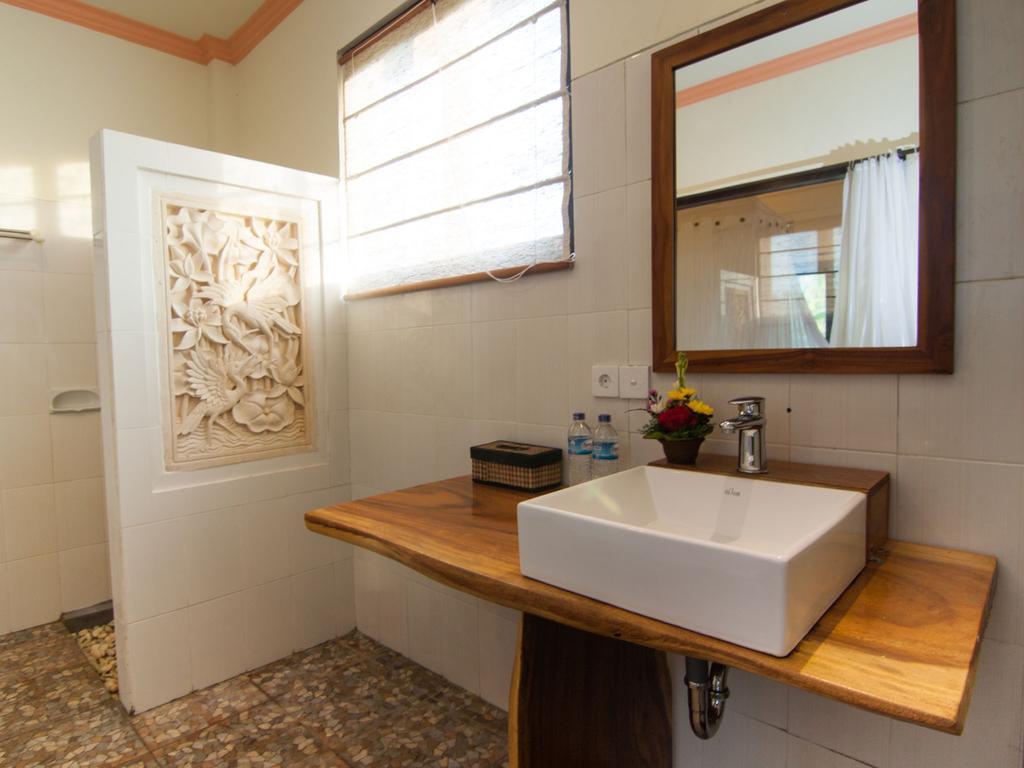Casa de hóspedes Semanggi 2*